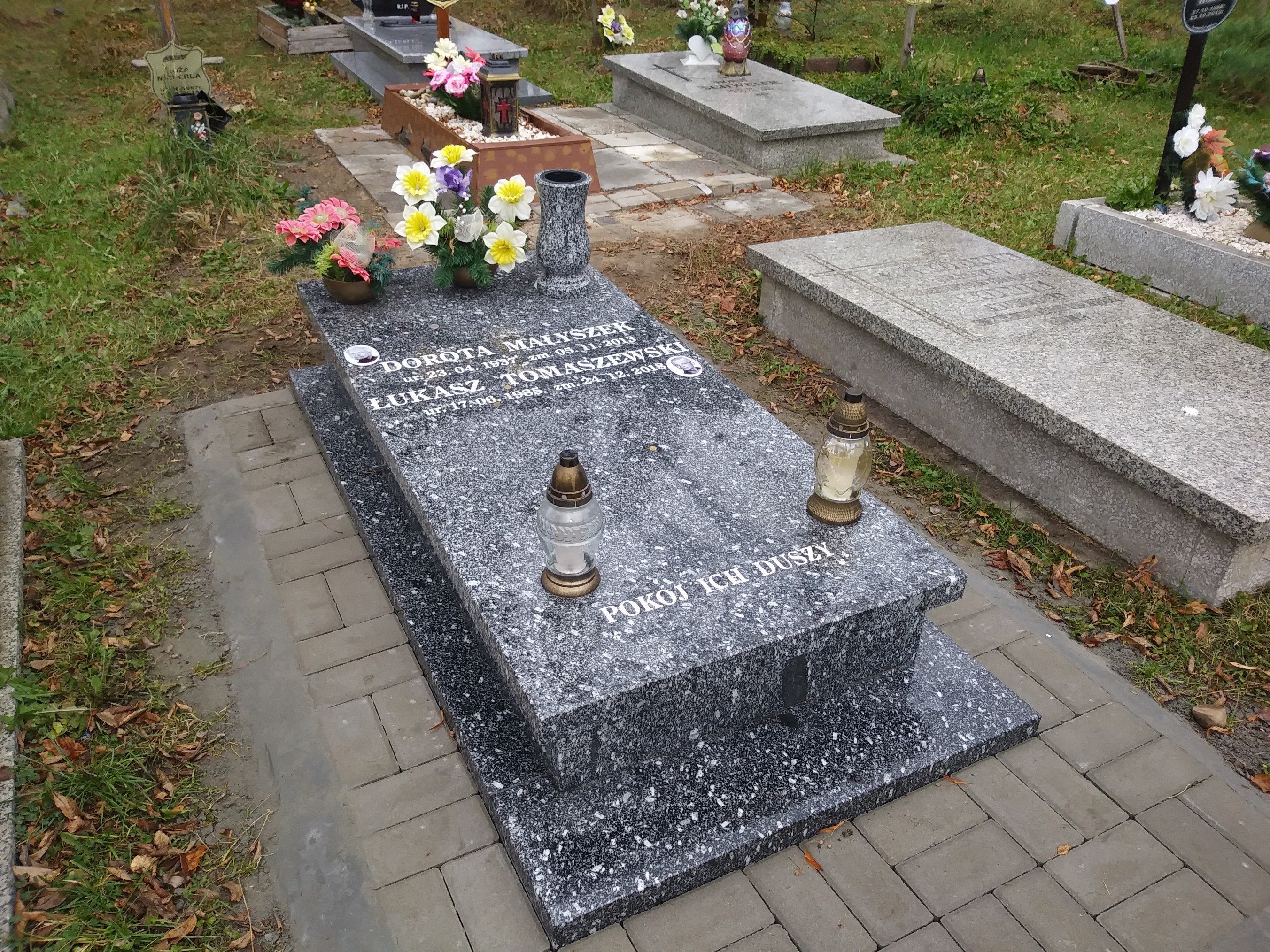 Łukasz Tomaszewski 1985 Bytom - Grobonet - Wyszukiwarka osób pochowanych