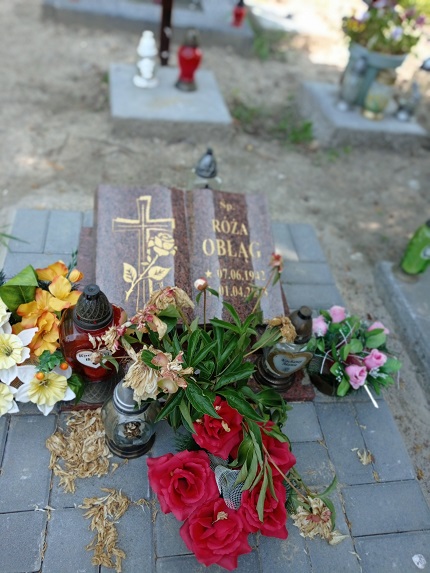 Grób Róża Obłąg