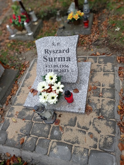 Grób Ryszard Surma