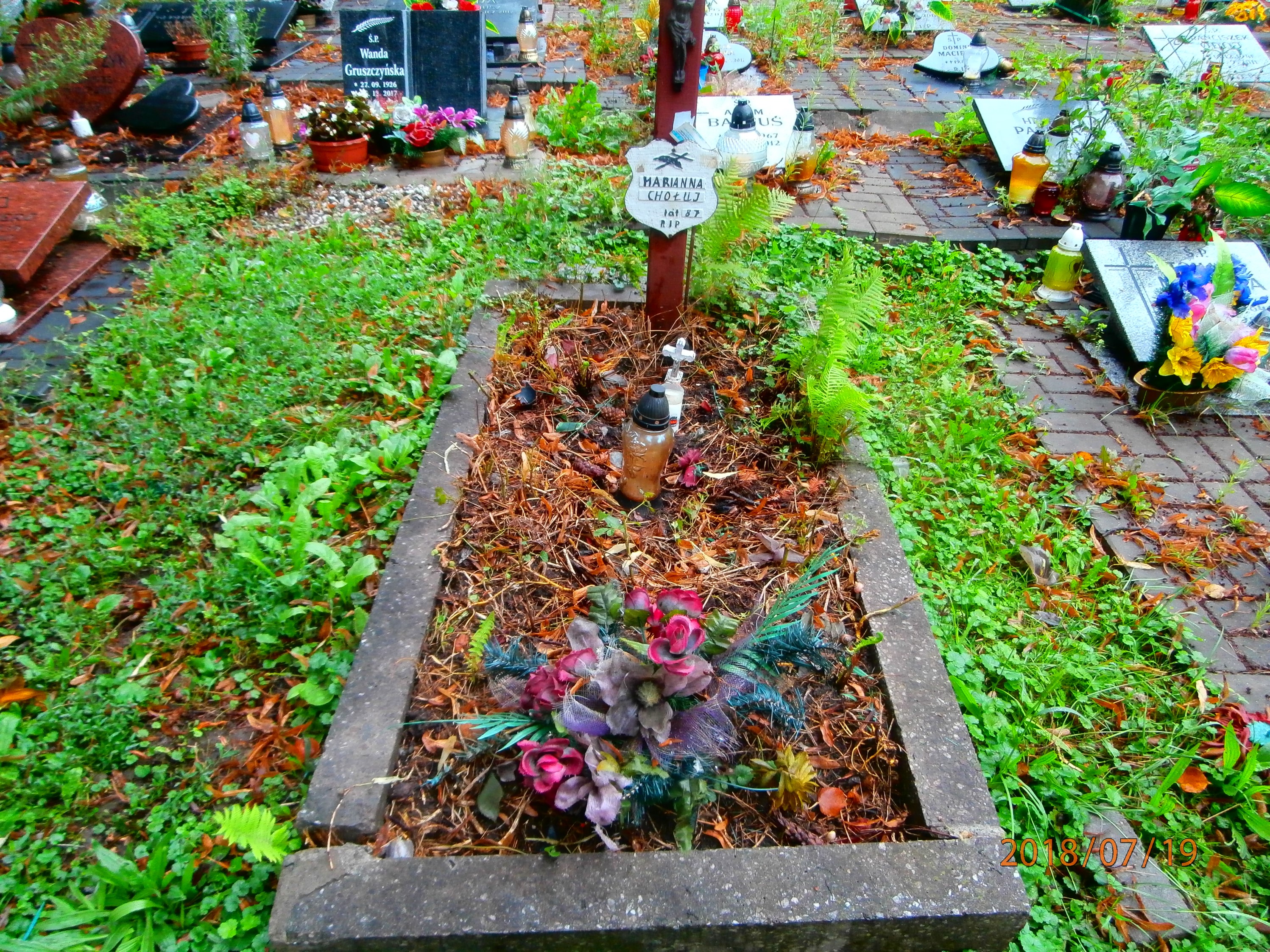 Grób Marianna Chołuj
