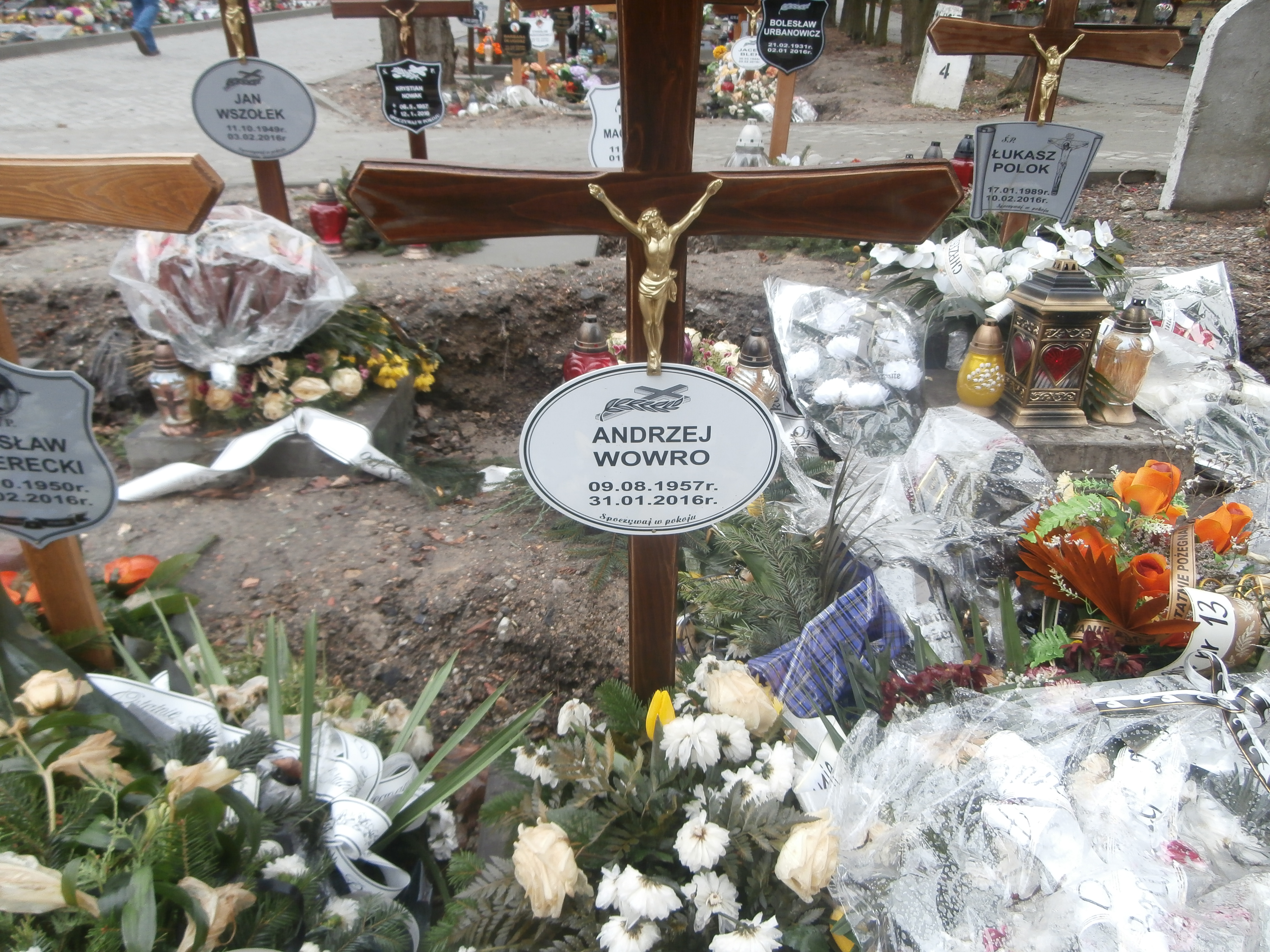 Grób Andrzej Wowro